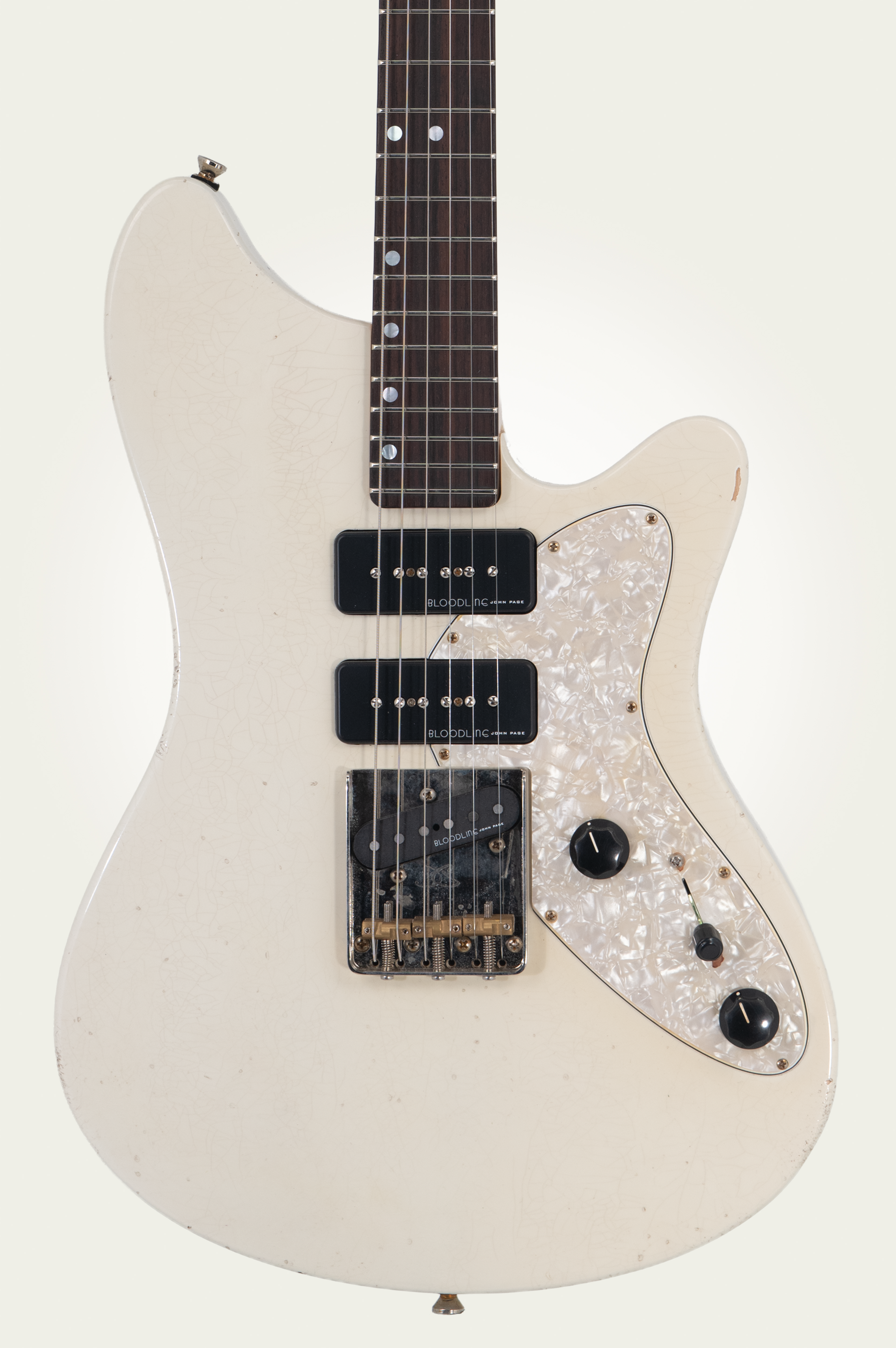DL - White